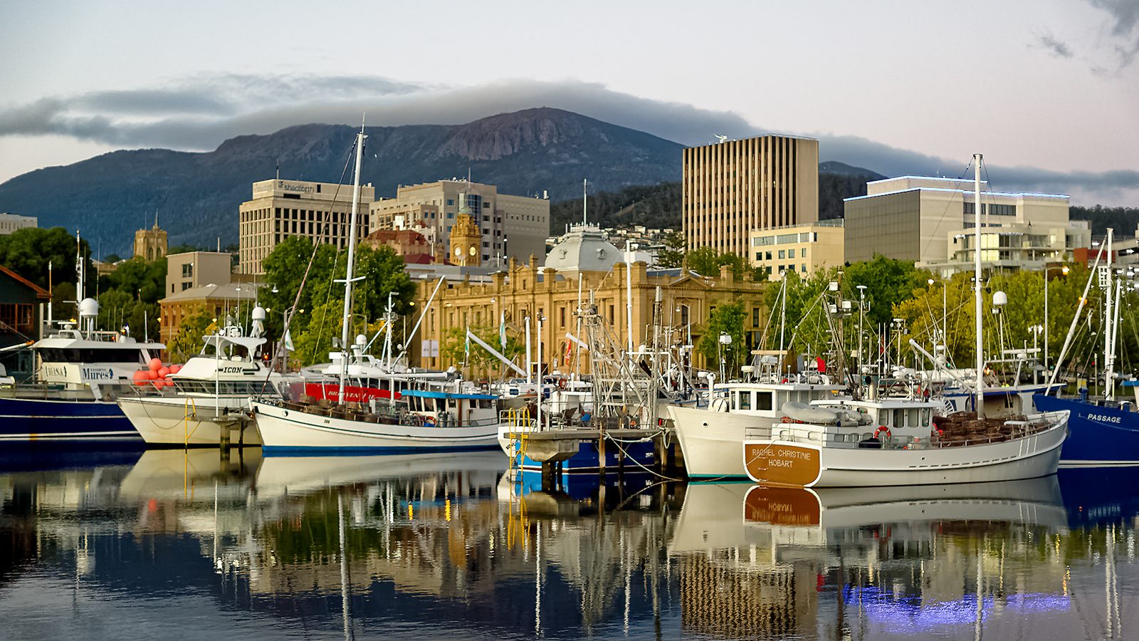 Franklin Wharf in Hobart at sunrise