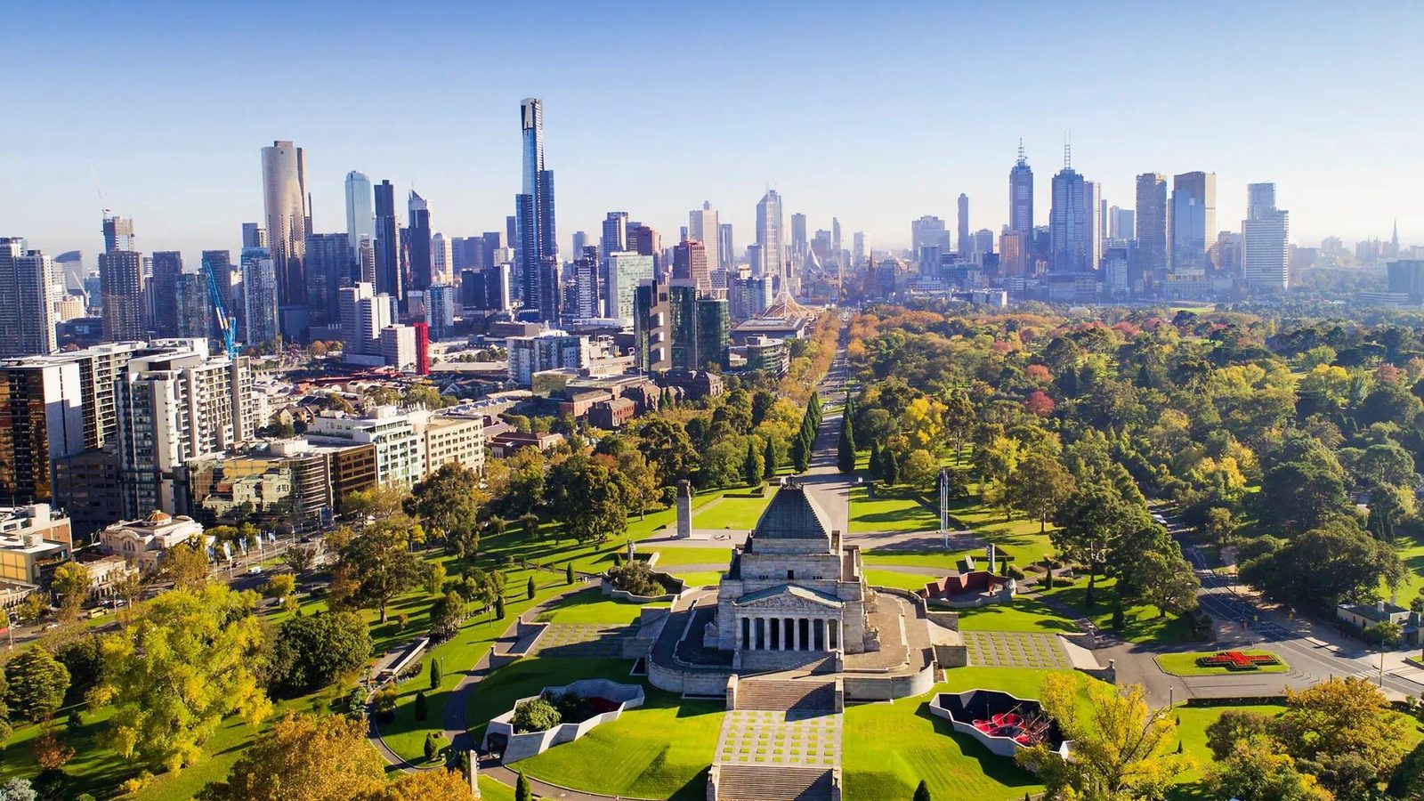 Melbourne skyline seen from the Shrine of Remembrance